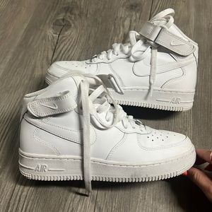 Size 4 youth Air Force ones